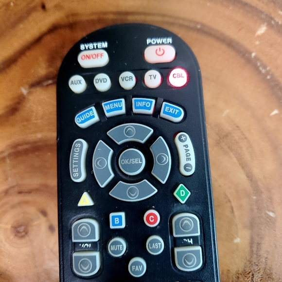 Time Warner Cable Remote UR5U-8780L-TWM - Picture 2 of 4